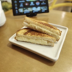 QUEIJO QUENTE