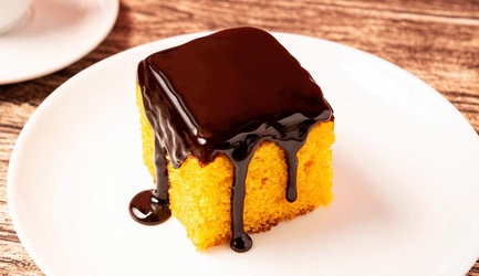 BOLO DE CENOURA COM CHOCOLATE