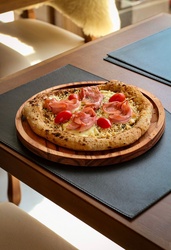 Pizza Napoletana Presunto e Queijo 