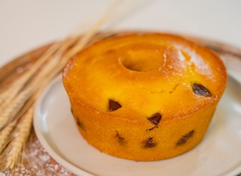 Bolo de Fubá com Goiabada