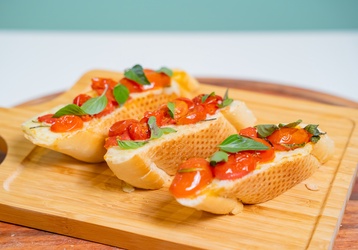Bruschetta Caprese
