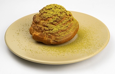 CHOUX CREAM DE BRIGADEIRO DE MATCHA