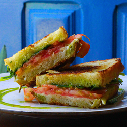 Sanduíche caprese