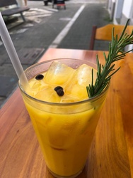 Caipirinha de butiá 