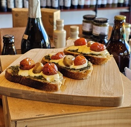 Bruschetta Caprese