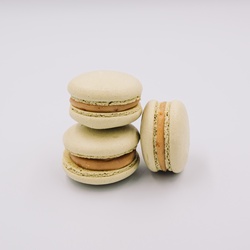 MACARON