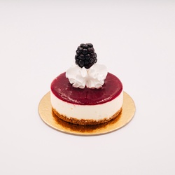 CHEESECAKE DE FRUTAS VERMELHAS