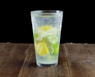 CAIPIRA DE VINHO BRANCO