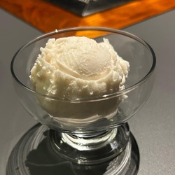 Lichia ice cream