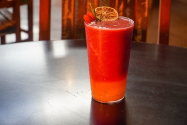 SUCO DE MORANGO COM LARANJA