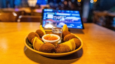 Bolinho De Camarão