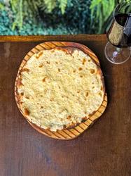 Pizza Branca com Parmesão