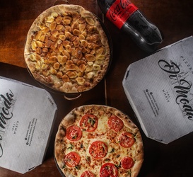 Pizza Napolitana 2 Sabores