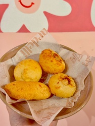 Porção Degustação de Pães de Queijo