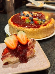 Cheesecake com frutas vermelhas