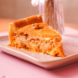 Empadão de Frango com Requeijão