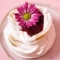 Pavlova de Frutas Vermelhas