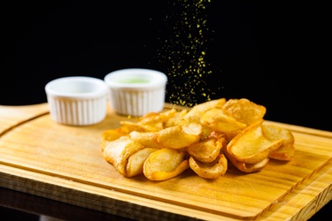 BATATA CANOA COM CASCA