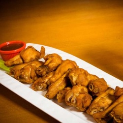 STRIKE CHICKEN WINGS