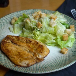 EXECUTIVO CAESAR CHICKEN SALAD