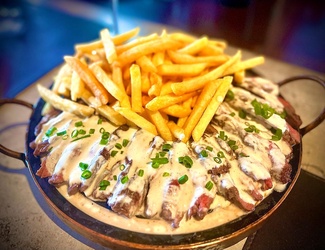 Mignon ao Molho de Gorgonzola e Fritas  