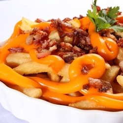 Fritas Especial C/ Cheddar E Bacon