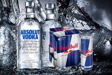 1 Vodka Absolut + 5 Redbulls (Tradicional, Tropical, Melância)